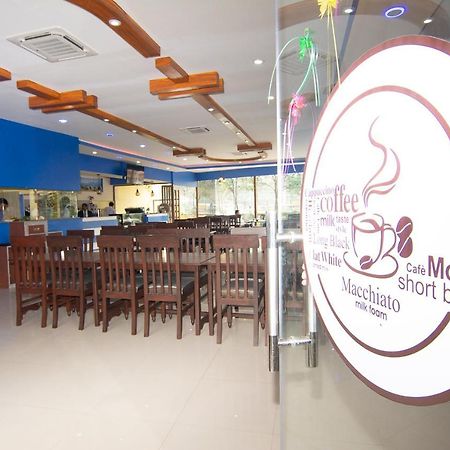 Hotel Dine & Dream Катманду Экстерьер фото